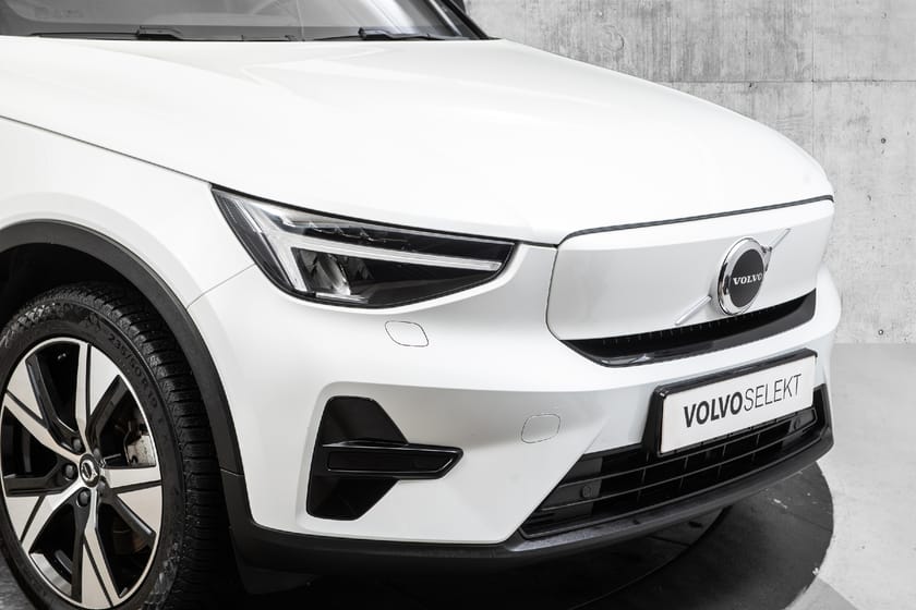 Bilde 2 av Volvo XC40 Recharge Single Motor Core Krok/Varmepumpe/Cruise