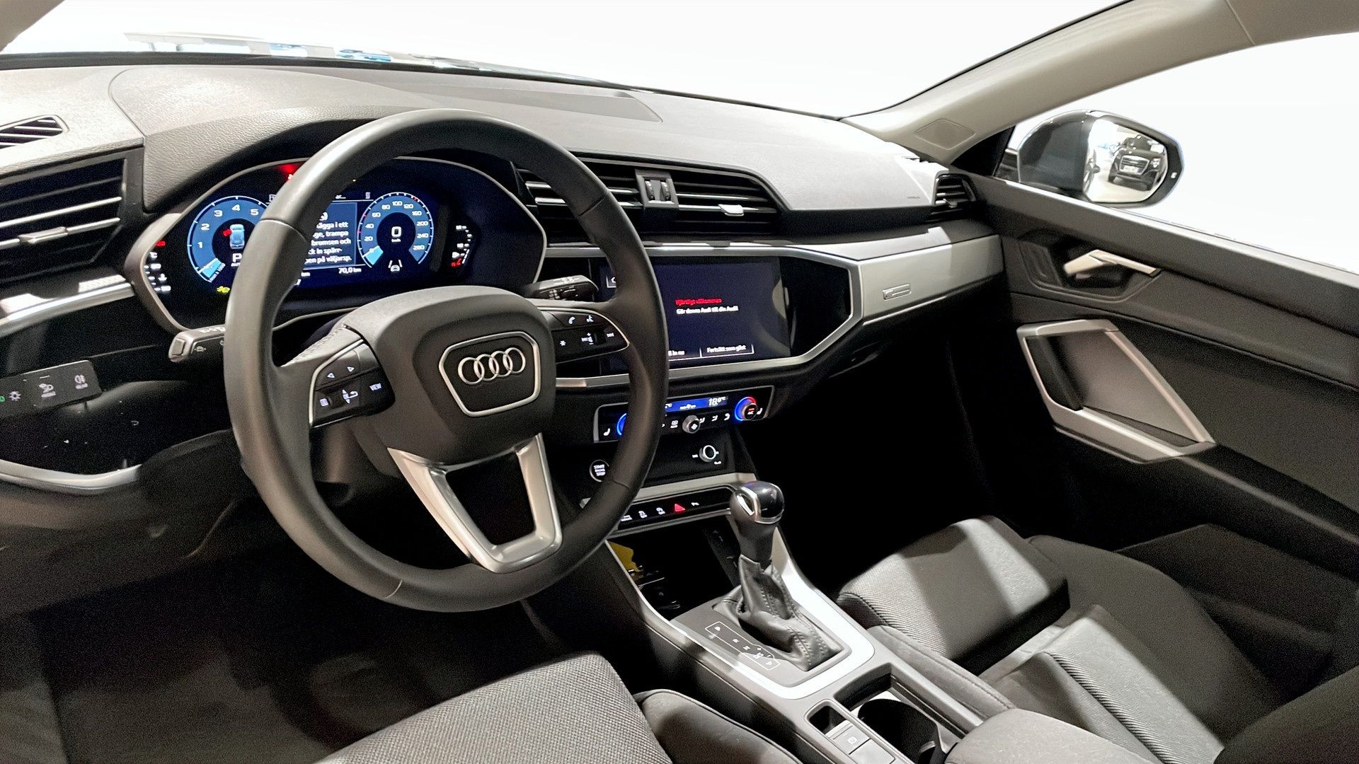 Audi Q3 35 TFSI 2025, bild 7/10