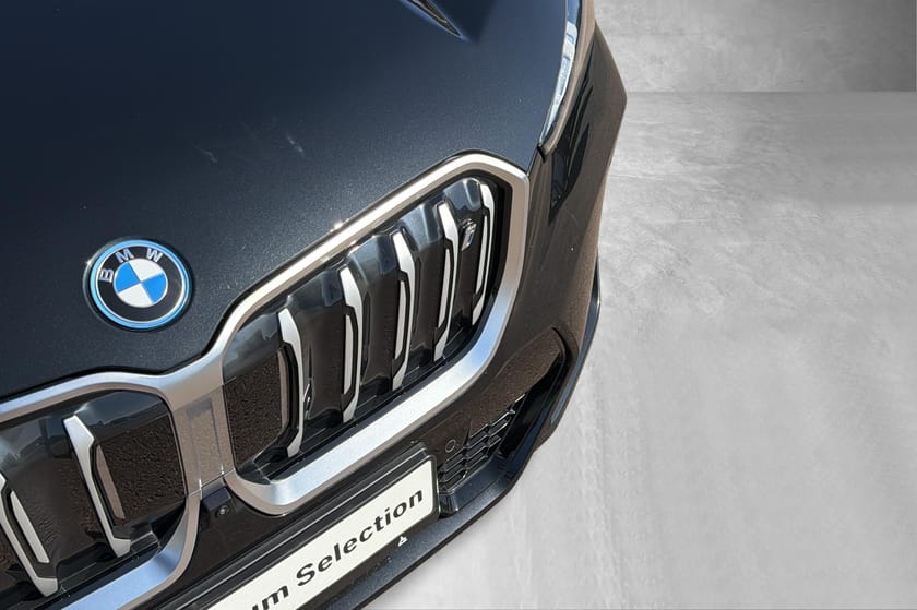 Bilde 4 av BMW iX1 xDrive30 30e Fully Charged, Msport, HUD, Harman, 360'kam, Krok