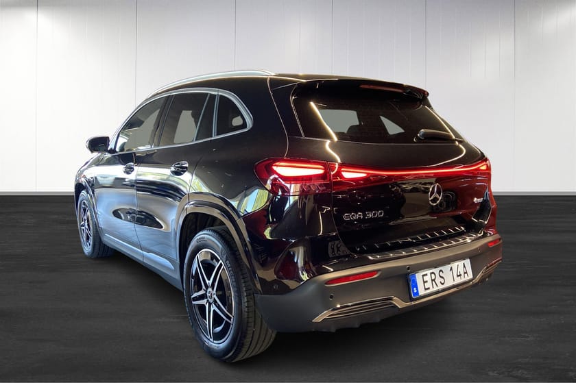 Bild 5 av Mercedes-Benz EQA 300 4MATIC AMG Line/V-Hjul/Vinterpaket/Demo/Moms