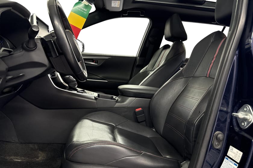Bilde 3 av Toyota RAV4 Plug-in Hybrid Executive AWD-i I 75 km WLTP