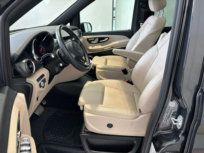 Bilde 5 av Mercedes-Benz V 300d 4MATIC 3.2t Burmester, 4x4, EL seter, Hengerfeste, Adaptiv cruise