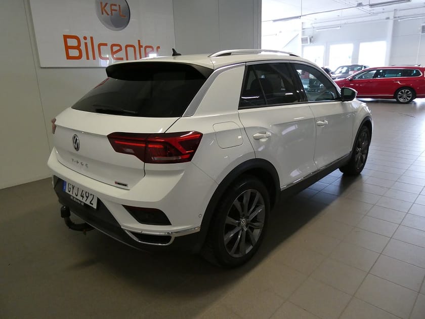 Bild 4 av Volkswagen T-Roc 2.0 TSI 4M GT Cockpit-Värmare-Drag-Kamera-Carplay-SoV