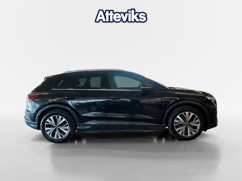 Bild 2 av Audi Q4 50 e-tron quattro 299hk Drag Kamera Assist+