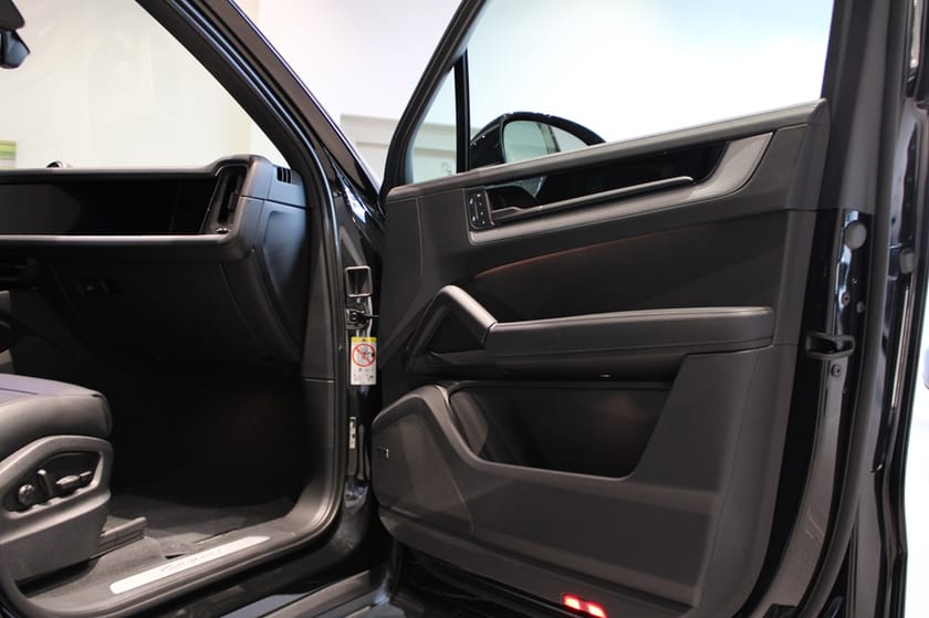 Bild 5 av Porsche Cayenne E-Hybrid Moms