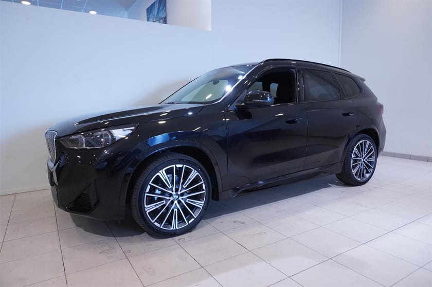 Bild 4 av BMW iX1 eDrive20 Fully Charged Drag Premium H K