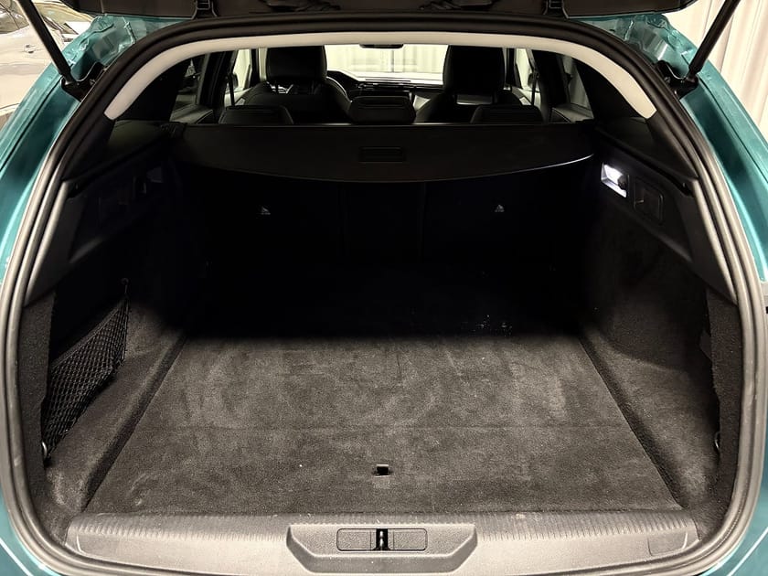 Bild 5 av Peugeot 308 SW Hybrid 145 ALLURE AUT Inkl. Vinterhjul