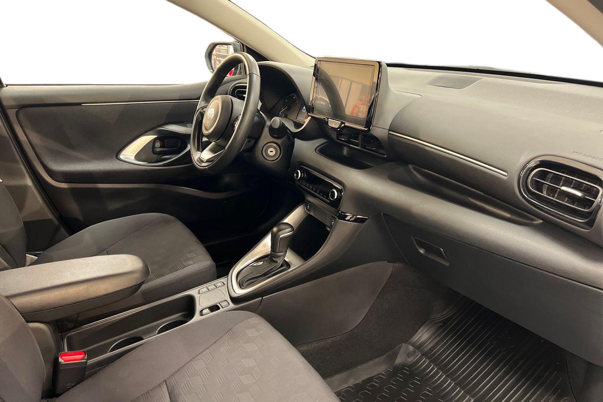 Toyota Yaris 2025, bild 7/10