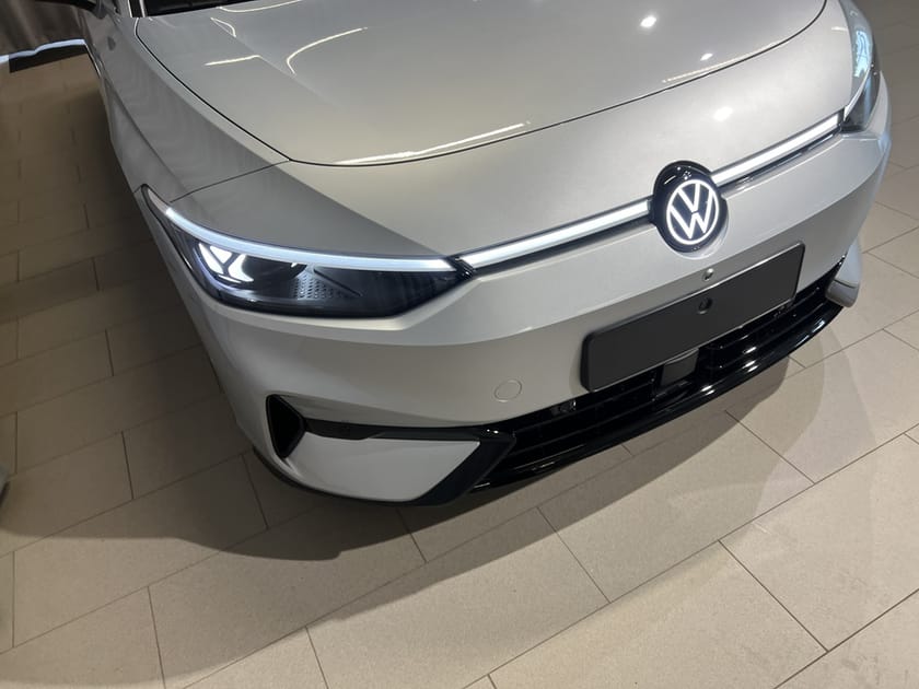 Bild 3 av Volkswagen ID.7 Pro S Tourer 86Kwh 286HK Drag
