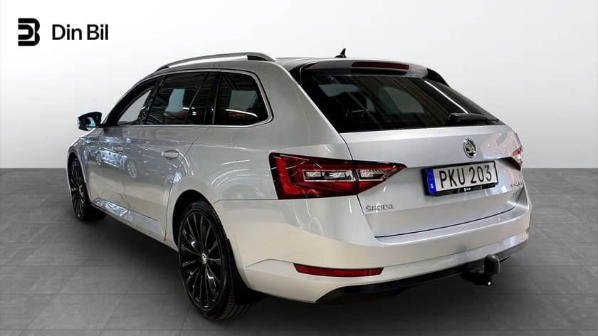 Bild 3 av Škoda Superb Kombi Style 2.0 TDI 4x4 DSG Drag Pano Värmare Business