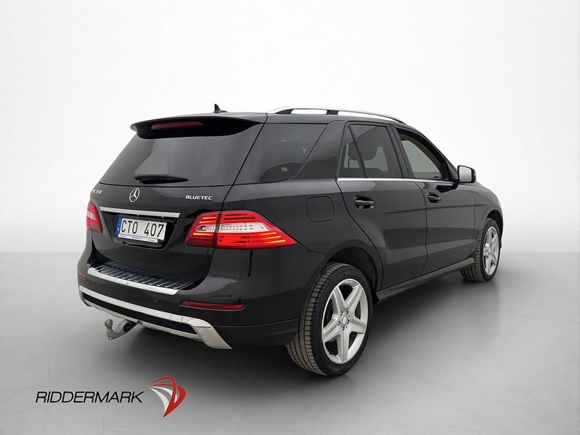 Bild 5 av Mercedes-Benz ML 350 BlueTEC 4MATIC 258hk AMG Pano H/K Navi Värmare Drag