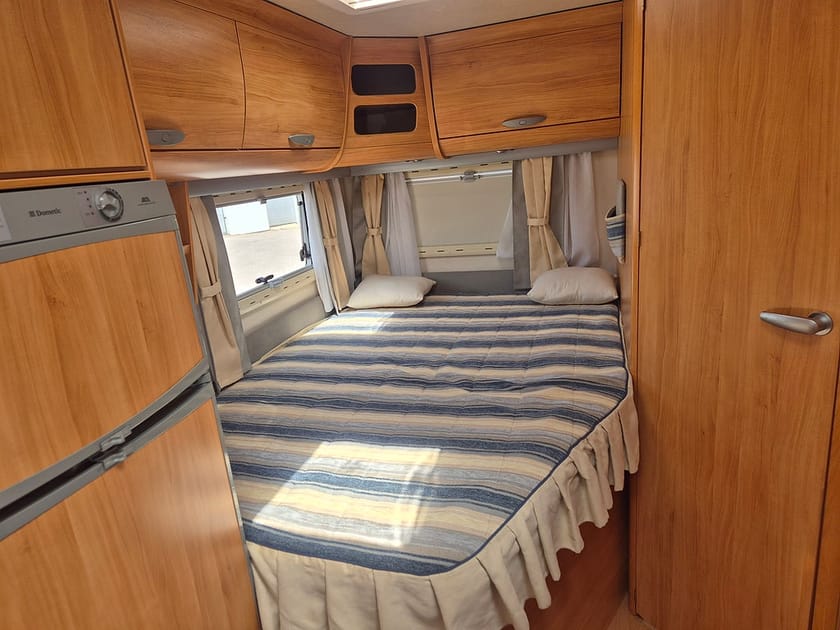 Bild 5 av Adria Mobil Coral 650 S 650SP 2,3D 130HK Husbil