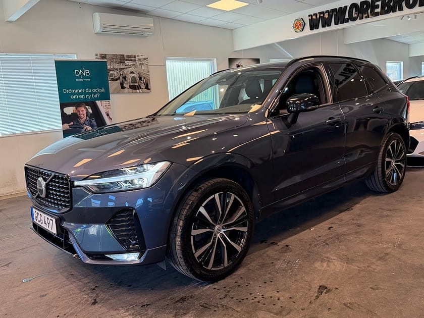Bild 2 av Volvo XC60 B4 AWD Mildhybrid Plus Dark H/K Drag Blis Skinn SE SPEC