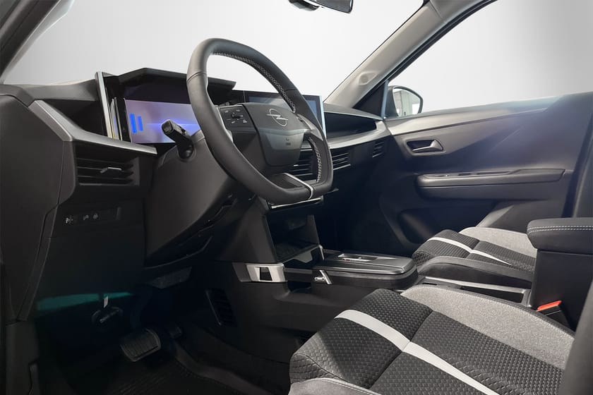 Bild 4 av Opel Frontera Hybrid 145