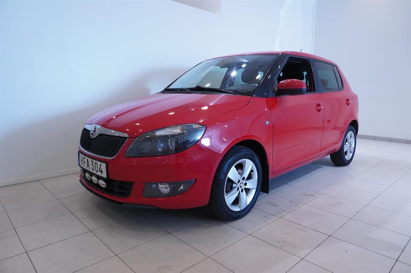 Bild 2 av Škoda Fabia 1,2 TSI Ambition, PDC Bak, Tonade Rutor, Stolsvärme Fram