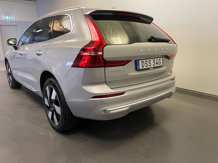 Bild 4 av Volvo XC60 T6 Plus Bright Edition/ Navigation/ BLIS/ 10.000 kr tillbehör/