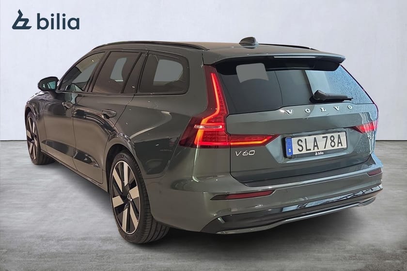 Bild 2 av Volvo V60 T6 Plus Dark Nordic Edition / 19" / 360 / Teknikpaket
