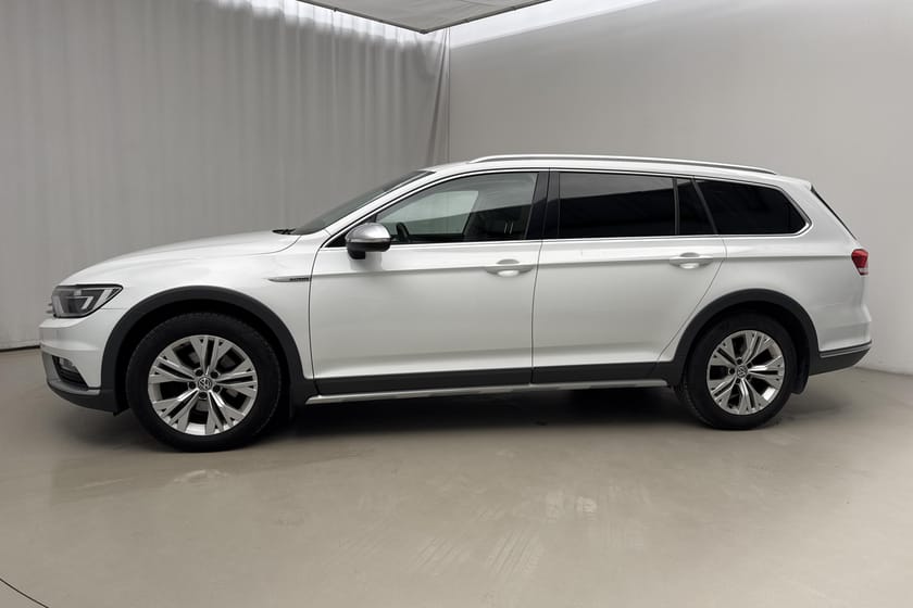 Bild 2 av Volkswagen Passat Alltrack 2.0 TDI 4MOTION (190hk) Dragpaket