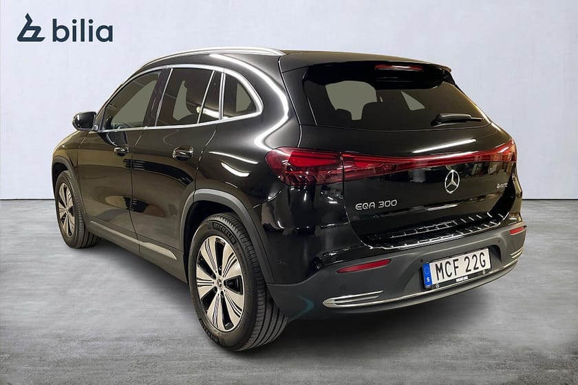 Bild 2 av Mercedes-Benz EQA 300 4MATIC Progressive Line Värmare Kamera Navigation
