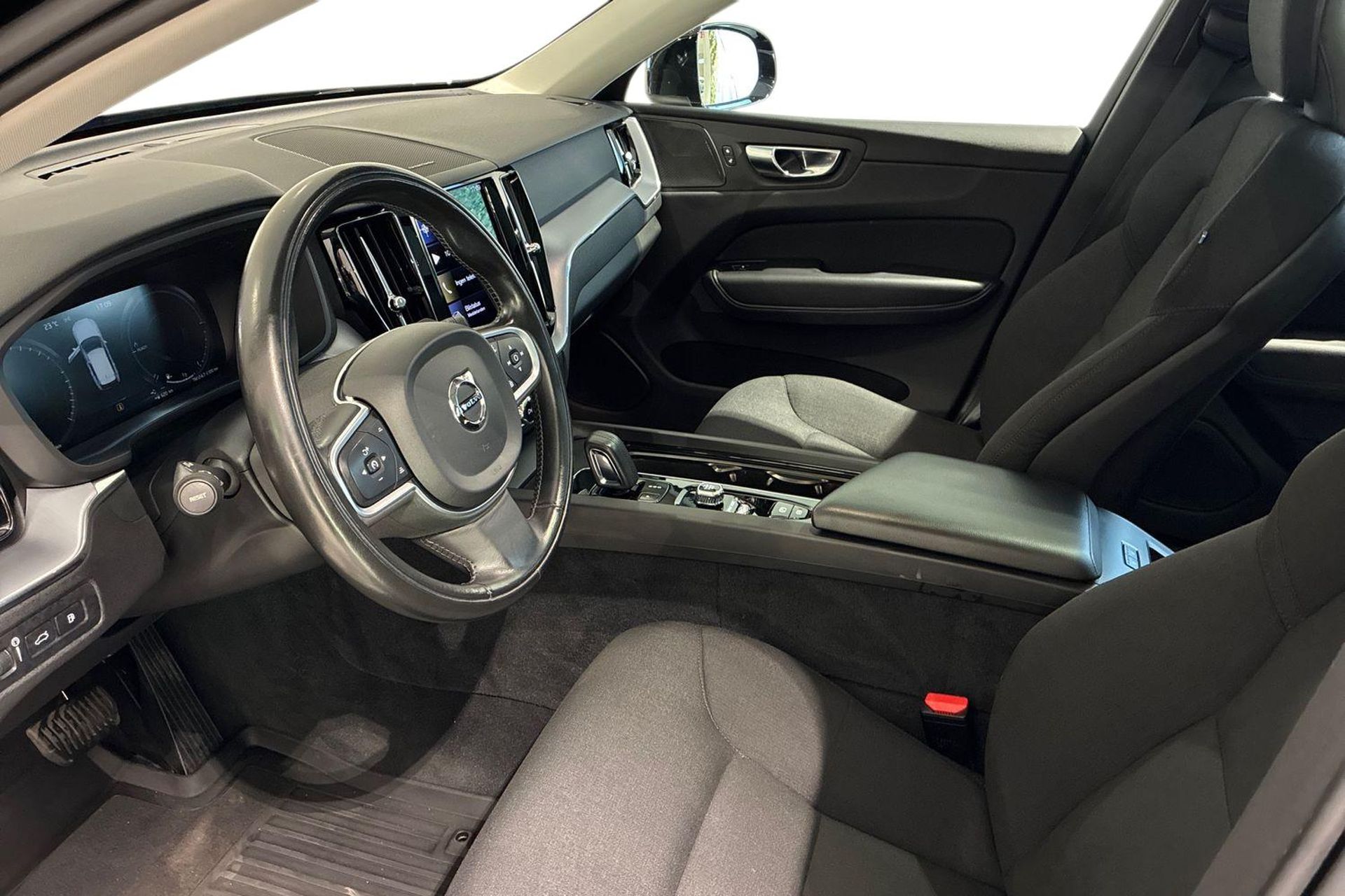Volvo XC60 Recharge T6 Inscr Expr 2021, bild 7/10