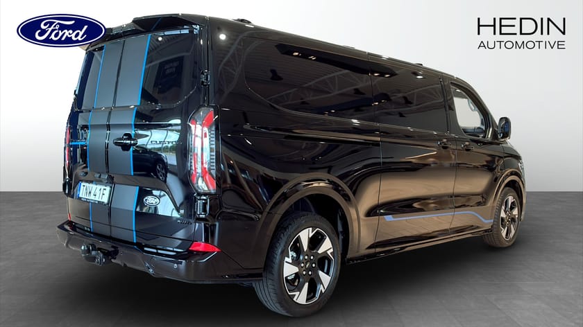 Bild 2 av Ford Transit Custom 82.5 kWh AWD E-CUSTOM V710 26.50 SPORT SKÅP 340L 286 A