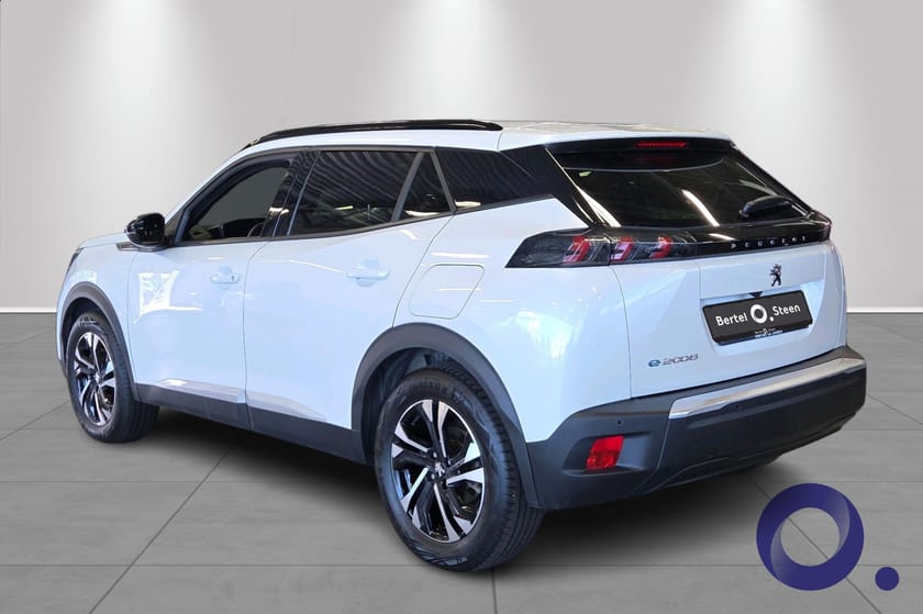Bilde 3 av Peugeot e-2008 Allure 136hk | Adaptiv Cruise, Ryggekamera ++