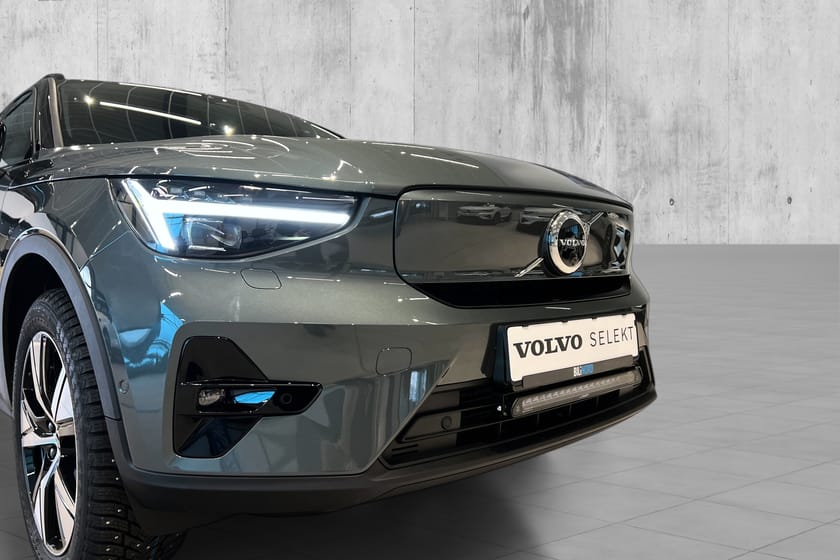 Bilde 3 av Volvo EX40 Twin Motor 4x4, Ledbar, Varmepumpe, 360 Kamera