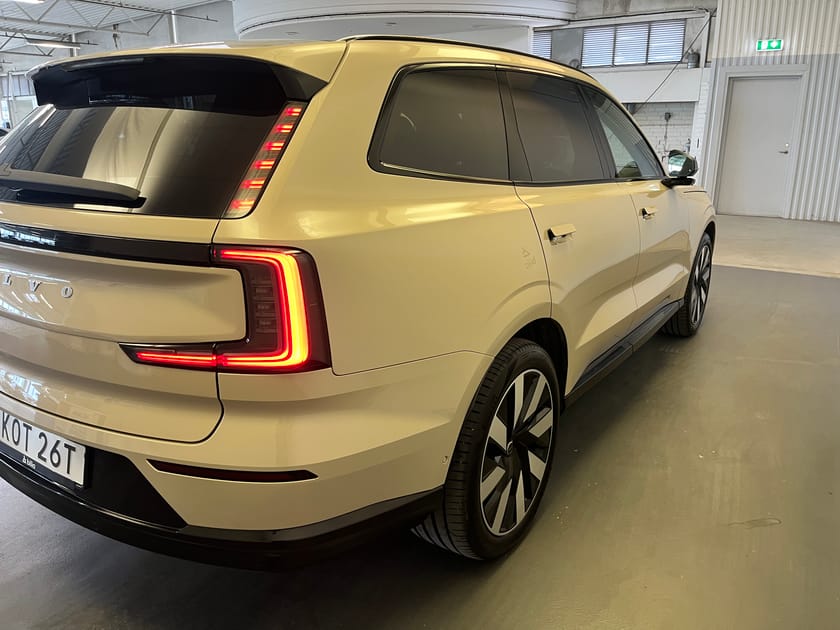 Bild 5 av Volvo EX90 Twin Motor Performance Ultra 7sätes/ 360 Kamera/ Panoramatak/ Navigation/ 7-sits/