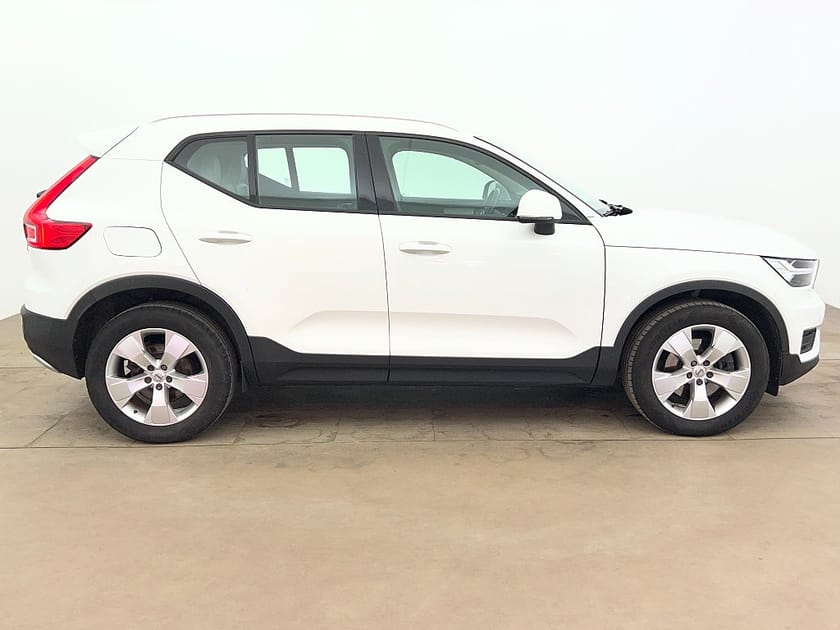 Bild 5 av Volvo XC40 D3 AWD Momentum Pro 150hk Skinn Backkamera Drag Carplay