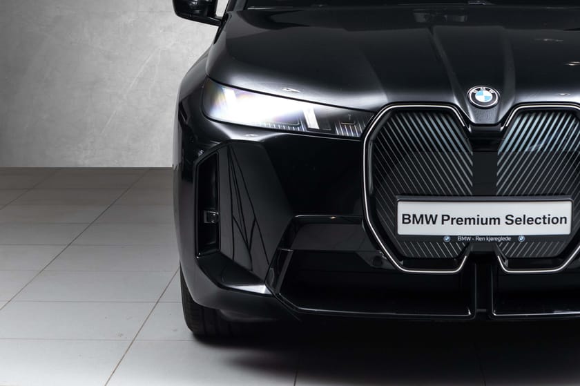 Bilde 5 av BMW iX xDrive60 M Sport-Krok-Harman/Kardon/Glasstak