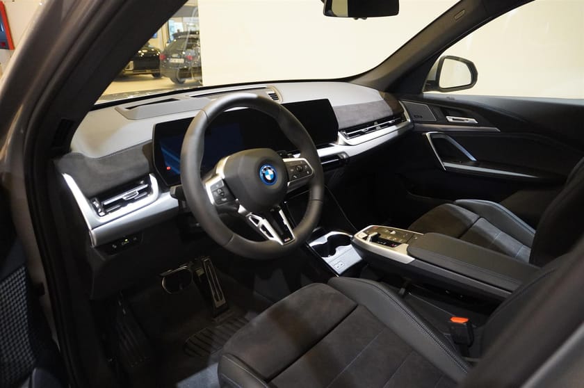 Bild 2 av BMW X1 xDrive25e M Sport Business Ed Drag DA H K