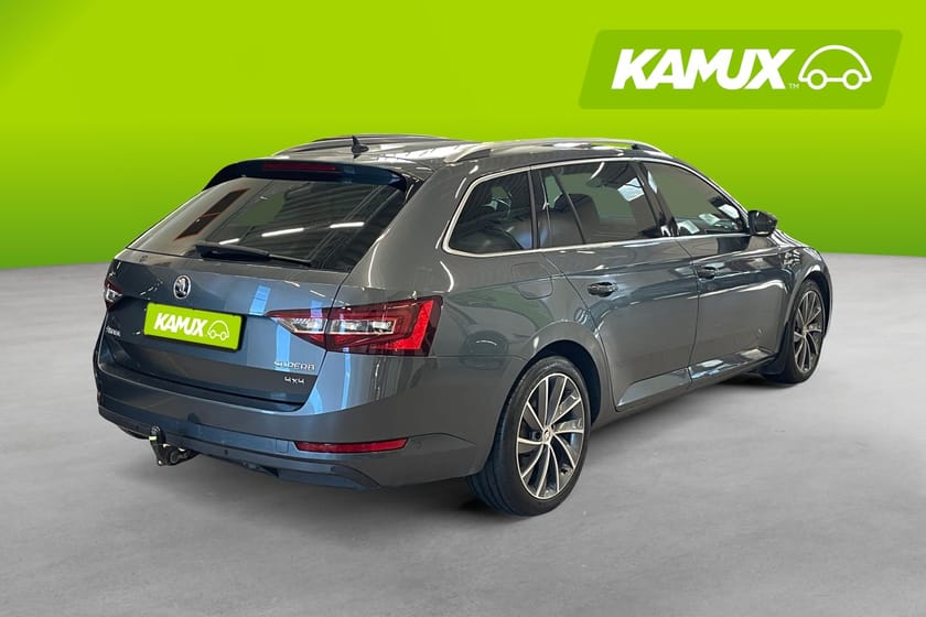 Bild 4 av Škoda Superb Kombi 2.0 TDI 4x4 L&K Navi B-Kam Canton P-Värm Drag CarPlay