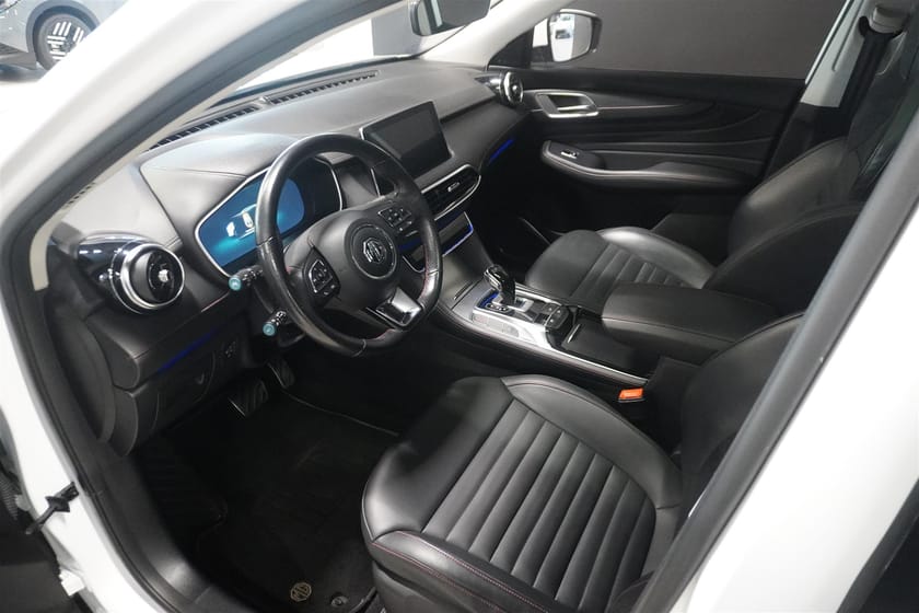 Bild 2 av MG EHS PHEV Edu Ii, 258hk, 2022 Adaptiv Farthållare Backkamera