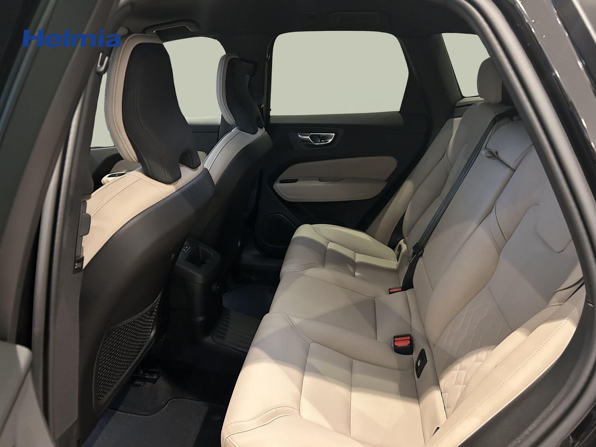 Volvo XC60 T6 Plus Dark Nordic 2026, bild 6/10