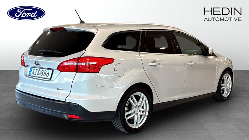 Bild 2 av Ford Focus Kombi TITANIUM | NYSERVAD | AVTAGBAR DRAGKROK