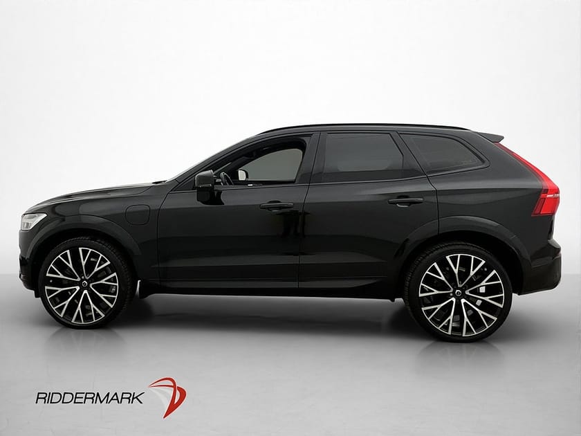 Bild 4 av Volvo XC60 T8 AWD R-Design Värmare Pano H/K Drag 360° Skinn
