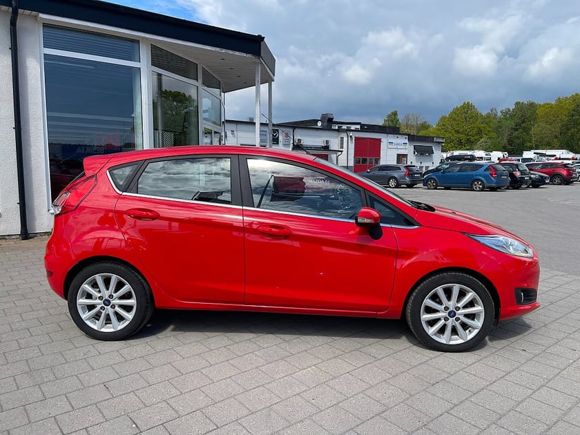 Bild 4 av Ford Fiesta 1.0 EcoBoost Titanium NY KAMREM