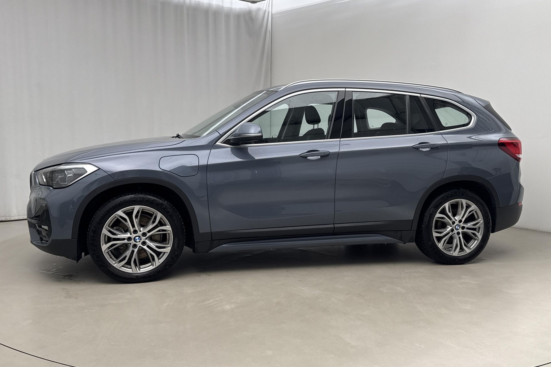 BMW X1 xDrive25e 2021, bild 2/10
