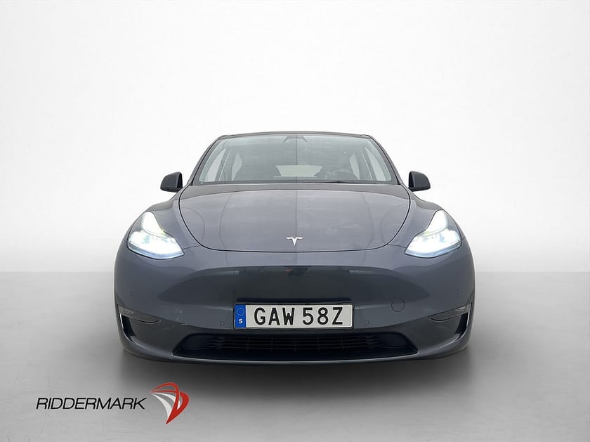 Bild 3 av Tesla Model Y Long Range AWD Svensksåld Autopilot Pano