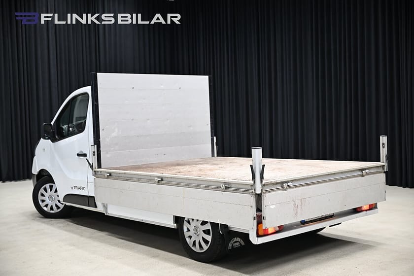 Bild 5 av Renault Trafic Chassi Cab dCi 125HK Flak|Värmare|Backkamera|EnÄgare|Backkamera