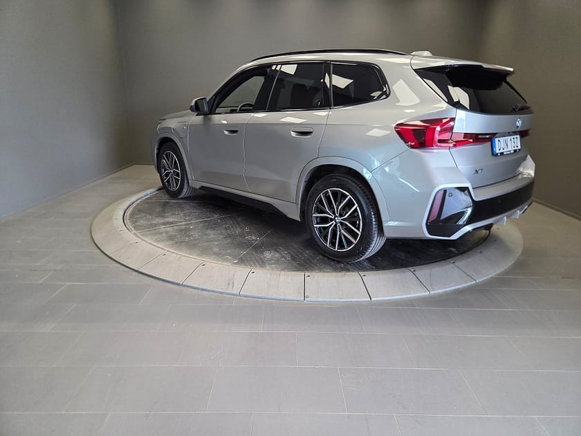 Bild 4 av BMW X1 xDrive25e M Sport Active Edition Dragkrok Rattvärme