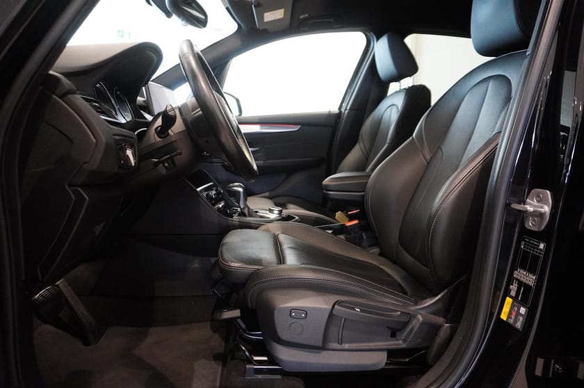 Bild 5 av BMW 225xe Active Tourer M-Sport Läder Keyless HiFi HUD