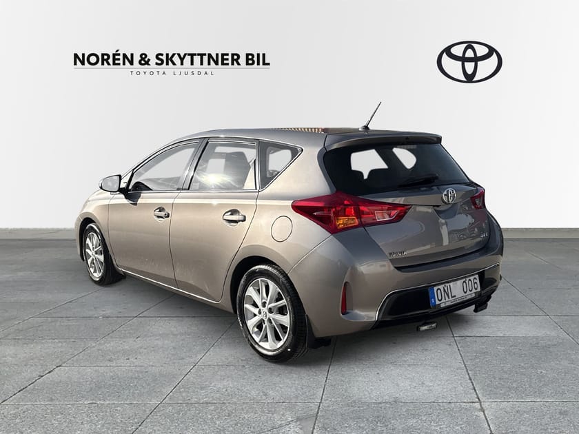 Bild 2 av Toyota Auris 1.6 Automat /Vhjul