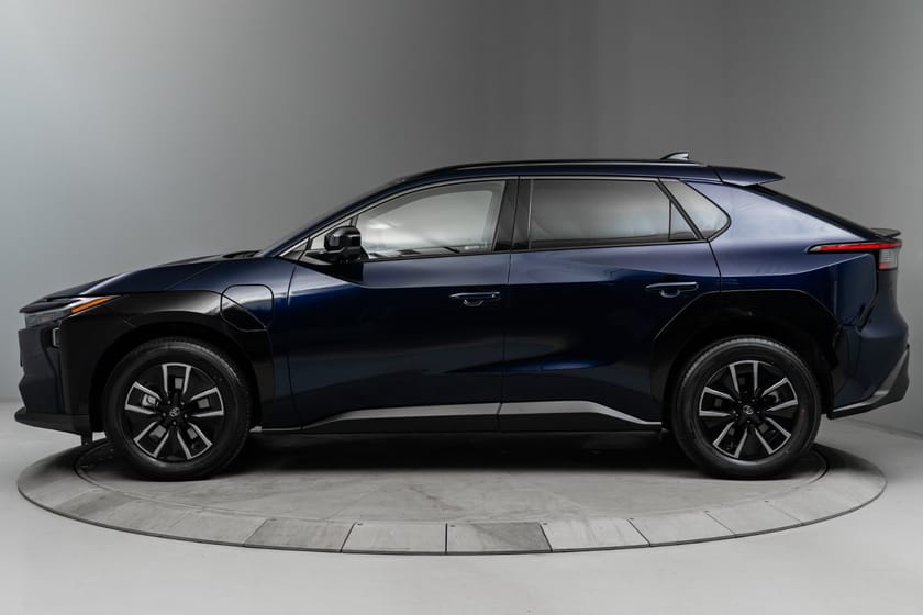 Bilde 2 av Toyota bZ4X AWD Executive