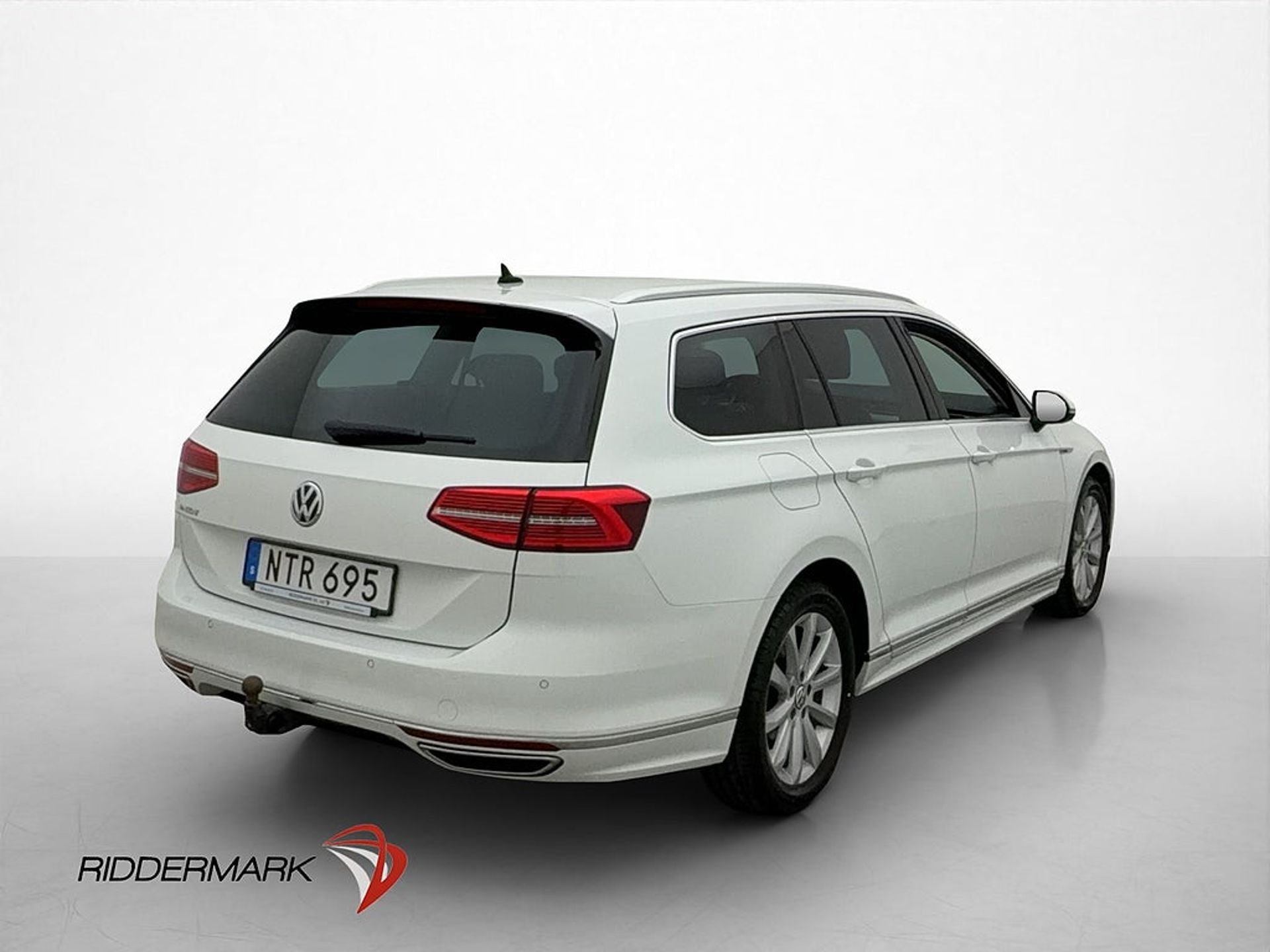 Volkswagen Passat 2018, kuva 6/10