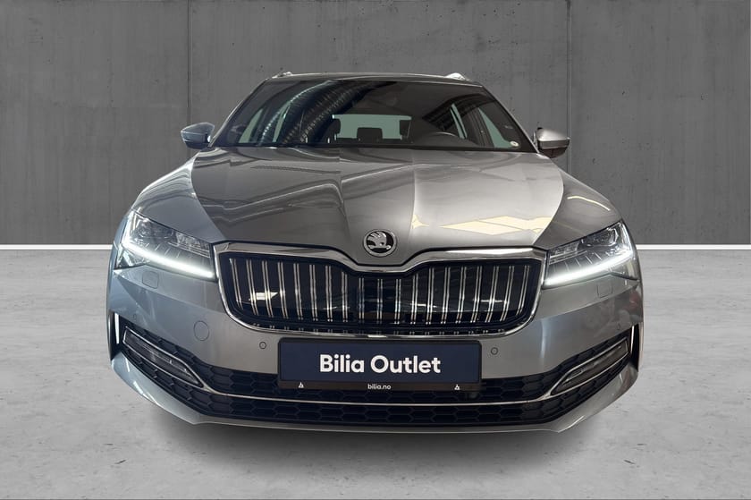 Bilde 2 av Škoda Superb iV Combi STV 218HK Aut Plug-In Hybrid L&K