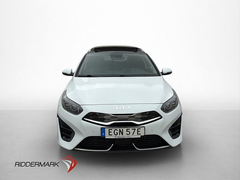 Bild 2 av Kia Ceed Sportswagon Plug-in Hybrid Advance Plus 2 Cockpit T-Lucka Skinn