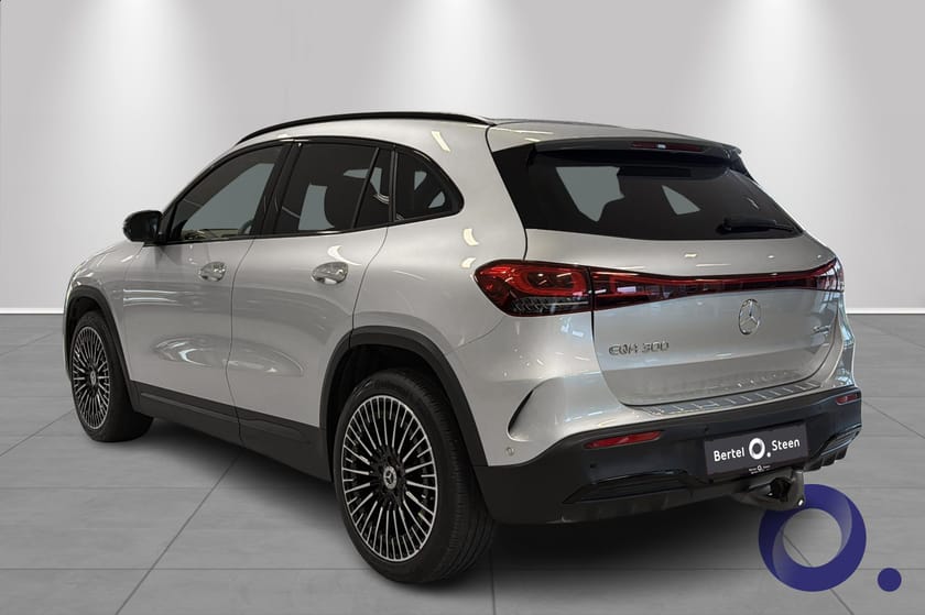 Bilde 3 av Mercedes-Benz EQA 300 4MATIC AMG Edition | DISTRONIC, MEMORY, PANORAMA, 360+