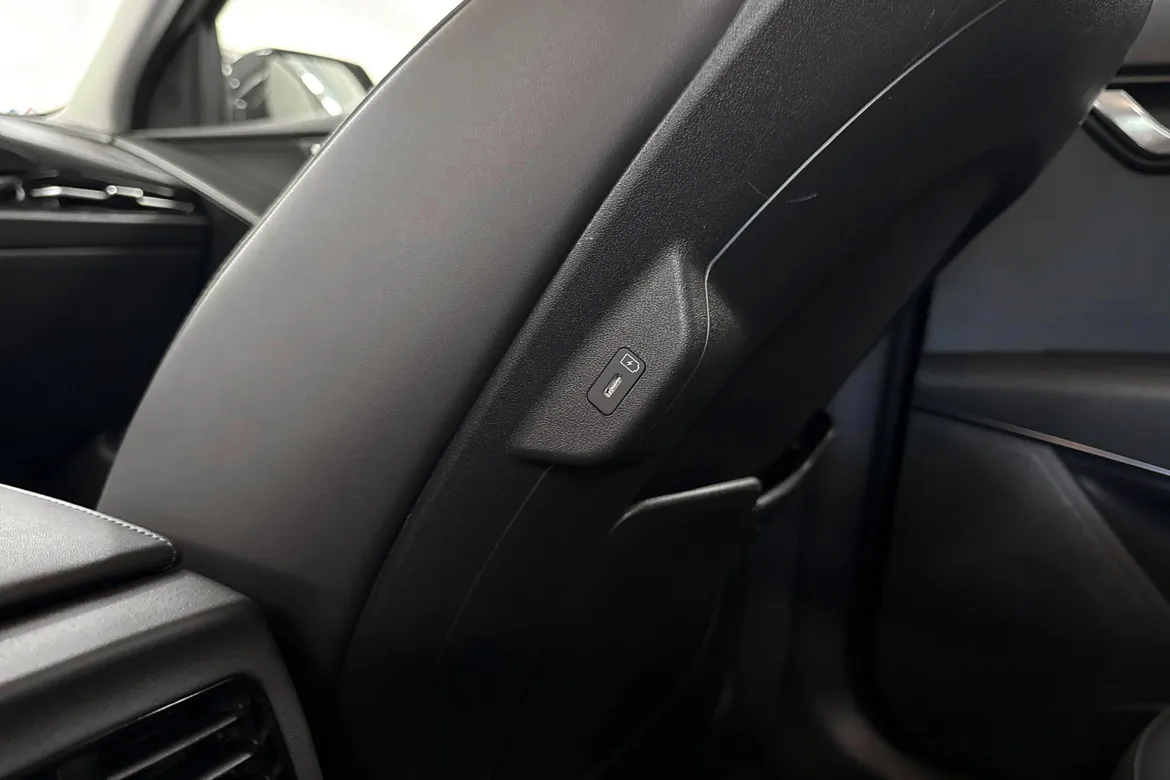 picture of a car