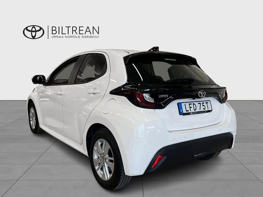 Bild 4 av Toyota Yaris Hybrid 115 1.5 Active Komfortpaket Vinterhjul Ingår!